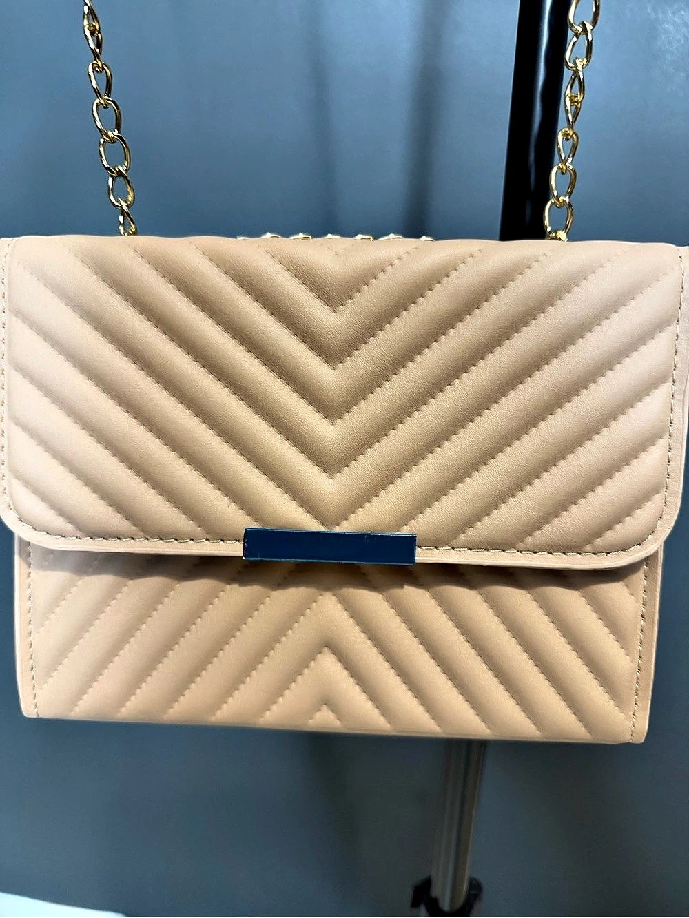 Zenana Tan Chevron Quilted Shoulder Bag with Gold Chain Strap & Magnet Enclosure